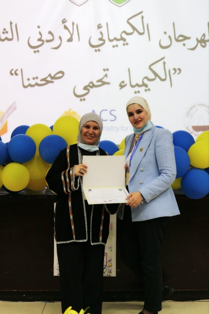 كلية الآداب والعلوم في عمان الأهلية