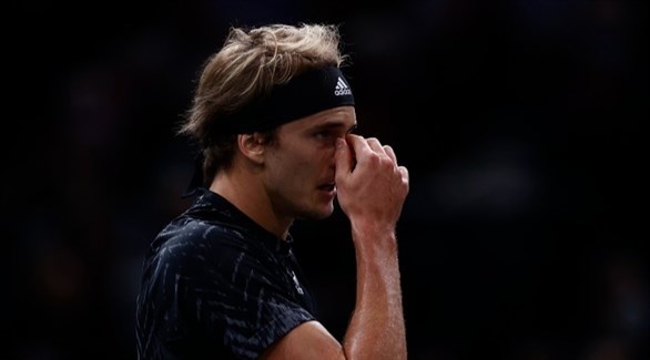 زفيريف يزيح تسيتسيباس من المراكز الثلاثة