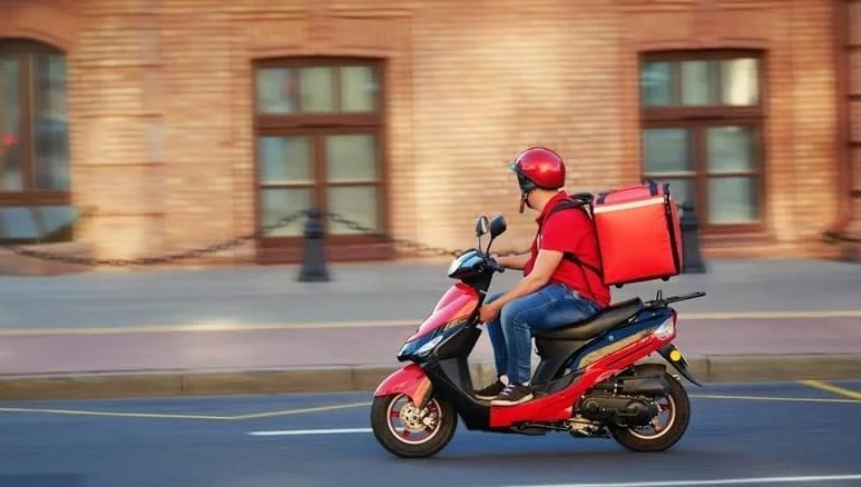 ضبط المعتدي على موظف «خدمة توصيل»