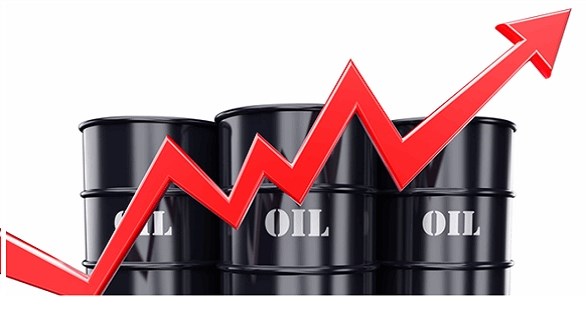 أسعار النفط تتجاوز 85 دولارا