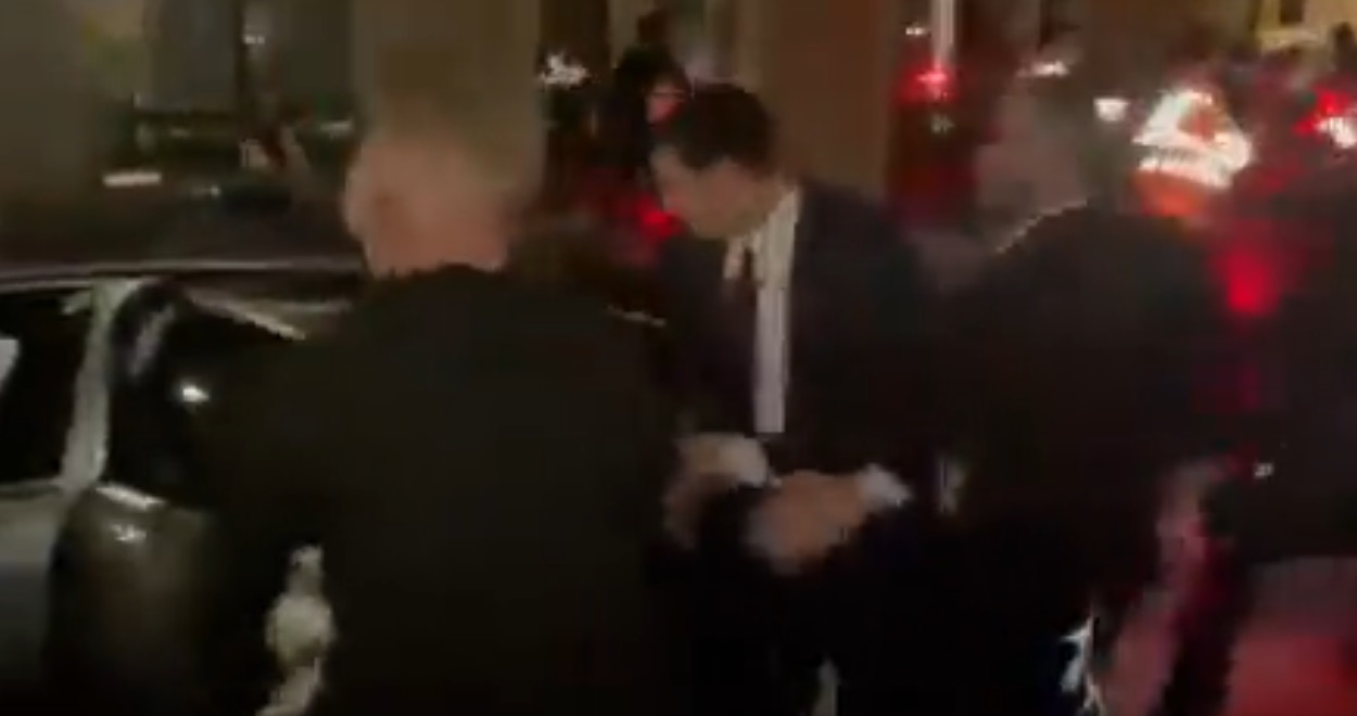 فيديو لهروب سفيرة العدو في بريطانيا..