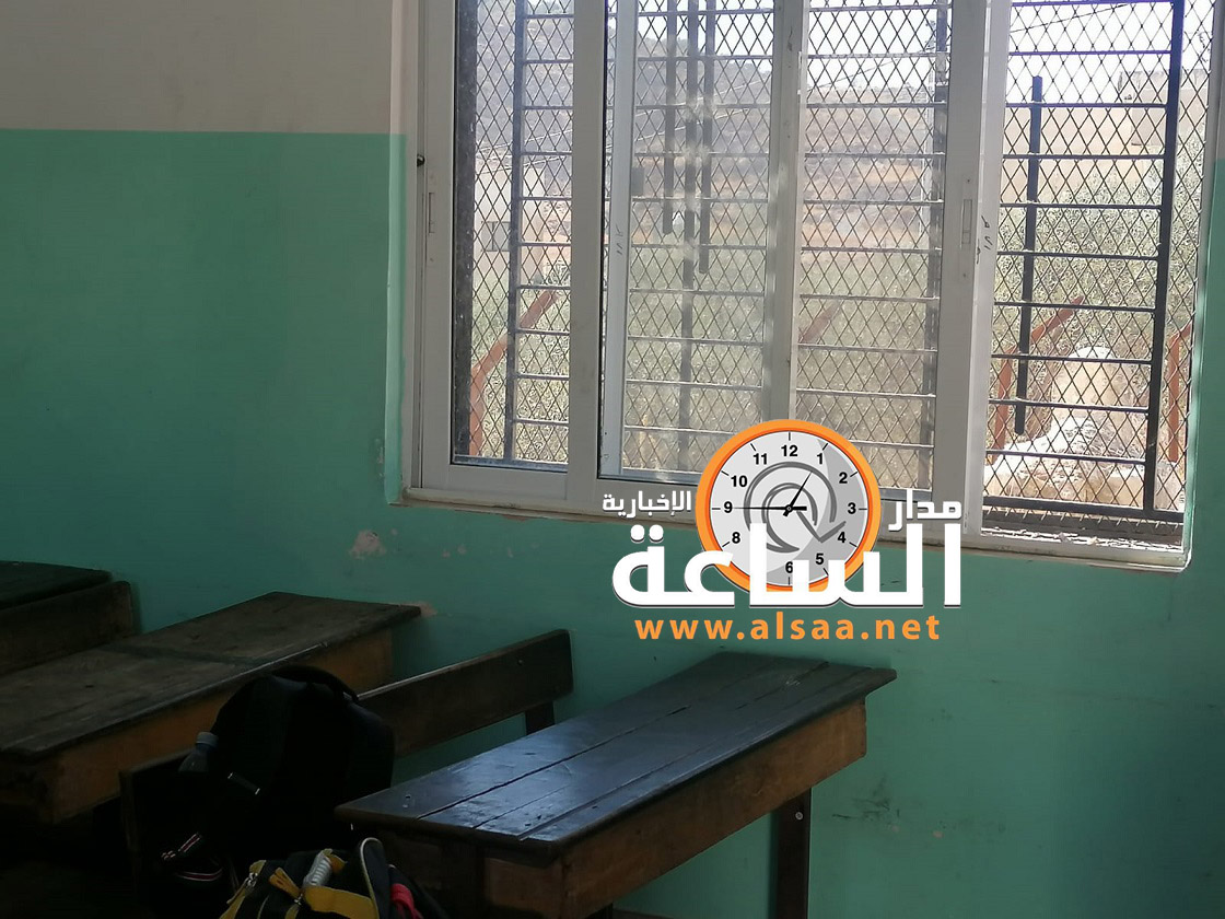 «أحياء وأموات» في صف واحد بمدرسة