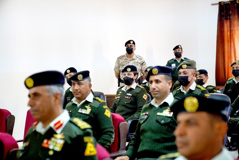 رئيس هيئة الأركان يبرق إلى النقيب