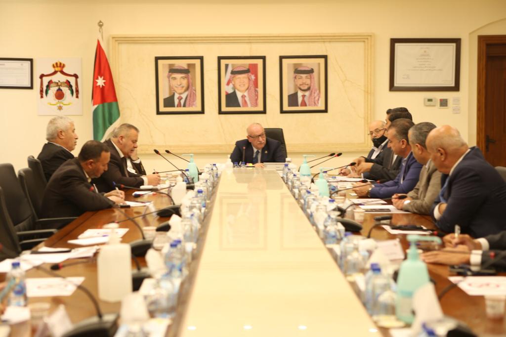 الكسبي: البدء بإنشاء وتأهيل طريق صرفا