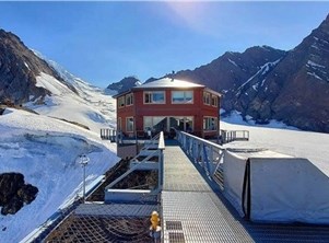 الإقامة في أبعد فندق بالعالم بـ