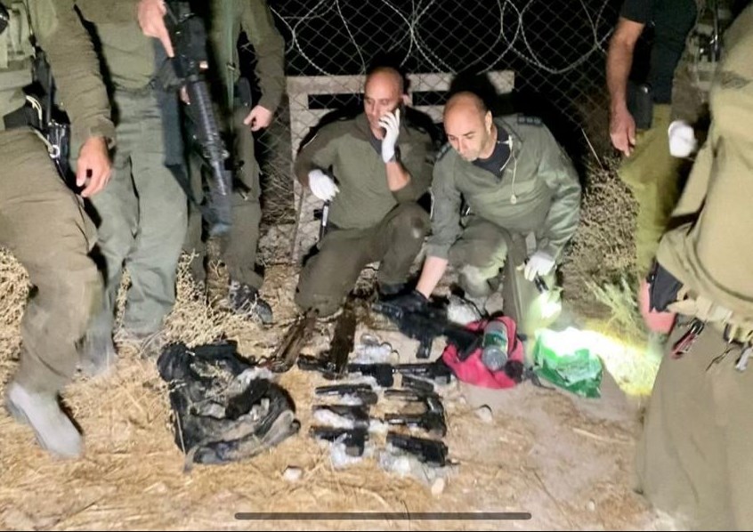 الاحتلال يصدر بيانا.. اعتقال شخصين وإحباط