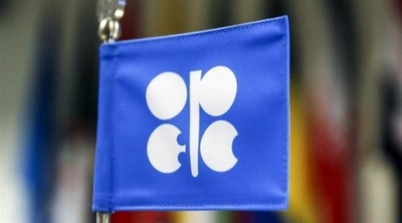 أوبك تتوقع تحول سوق النفط إلى