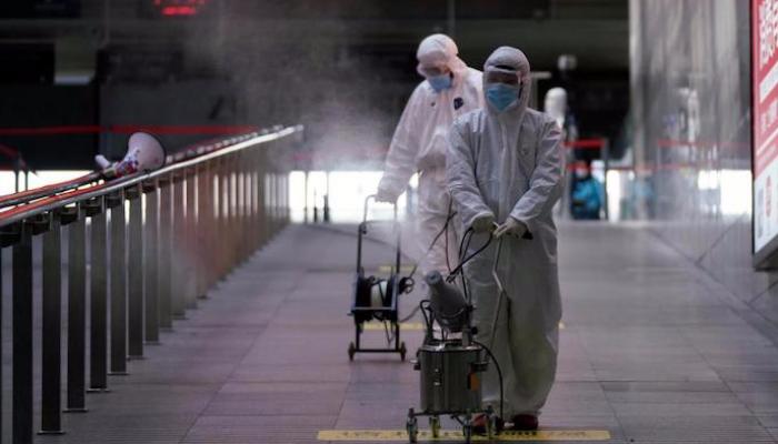 أول دولة أوروبية تعود للإغلاق الشامل