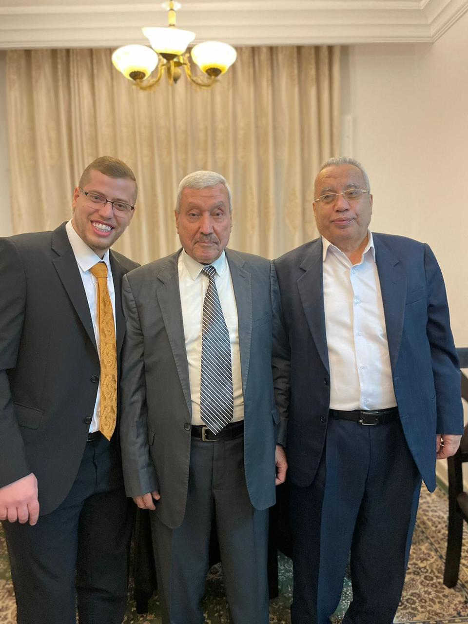 الدكتور أنمار الصمادي.. الف مبروك (صور)