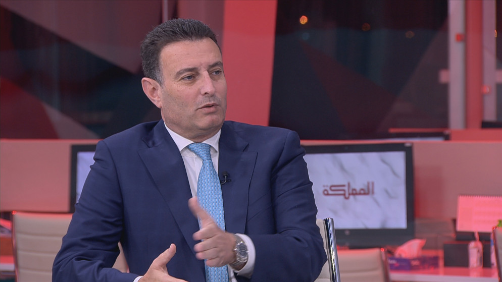 الصفدي يدعو إلى وقف التوظيف في