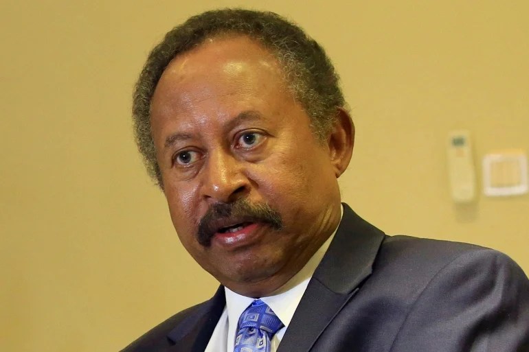 الجيش السوداني يعيد 8236حمدوك لمنصبه