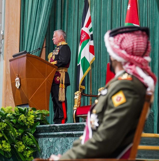 مجلسا الأعيان والنواب يرفعان رديهما على