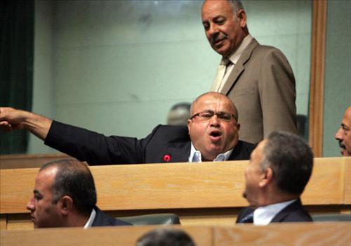 النائب عطية: ليوقف زعماء الخليج حصار