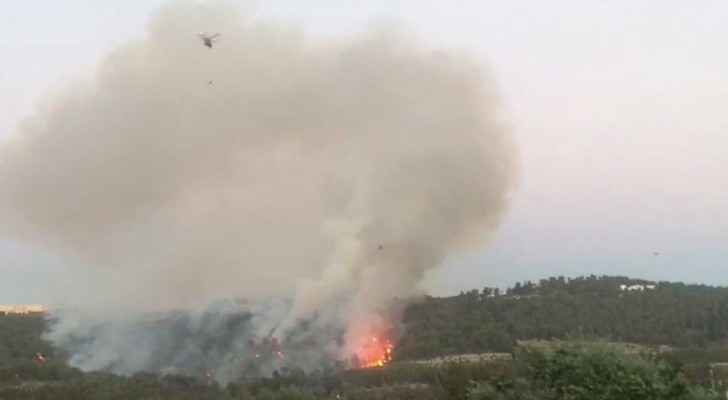 بالفيديو.. طائرات تساهم باخماد حريق الكمالية