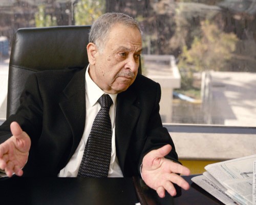 الشاعر حيدر محمود يشيد برئيس الوزراء