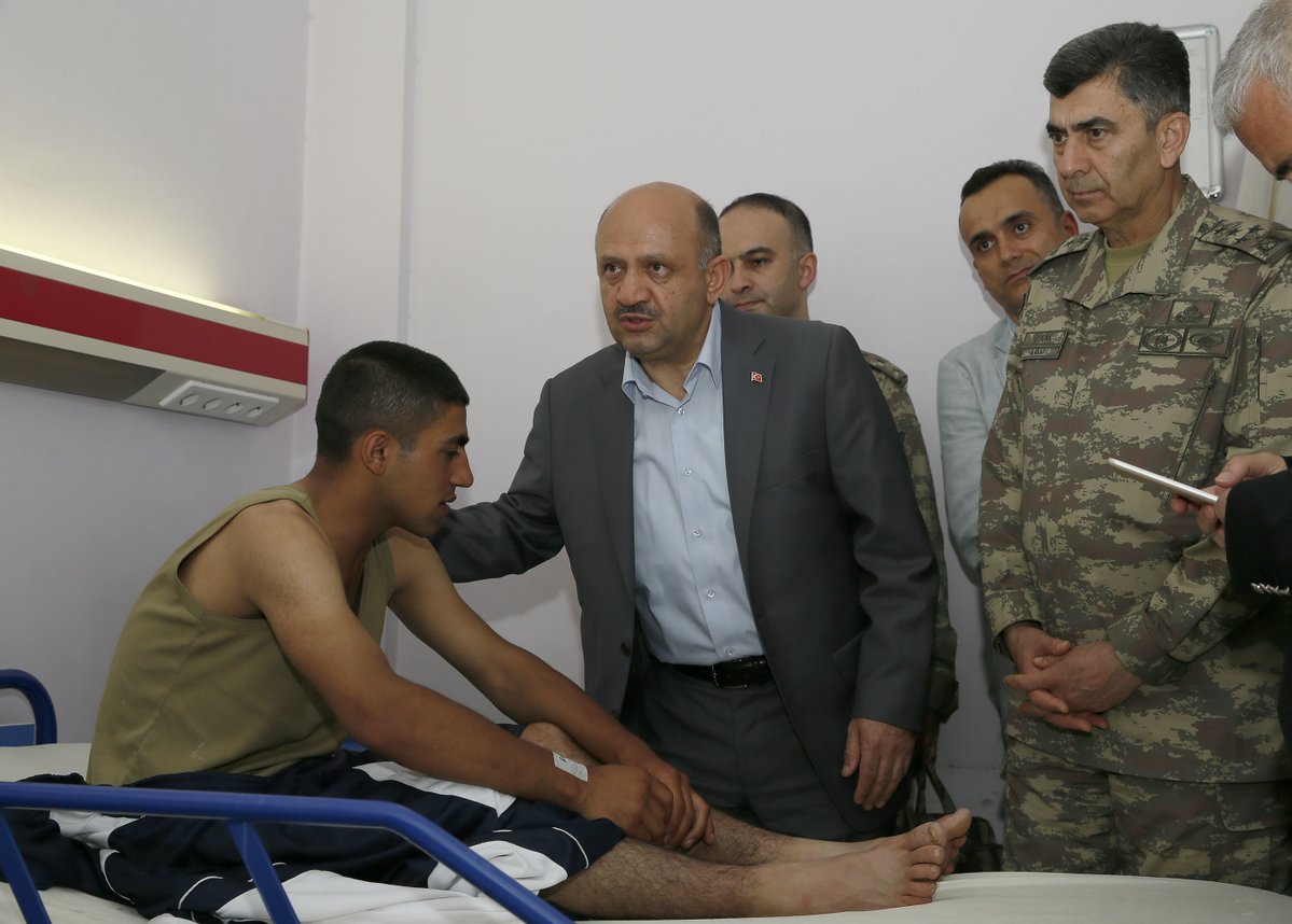 تسمم 700 جندي تركي بقاعدة عسكرية