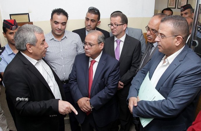 وزير العدل: لن نتهاون مع كل