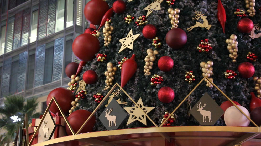 إضاءة شجرة الميلاد في العبدلي