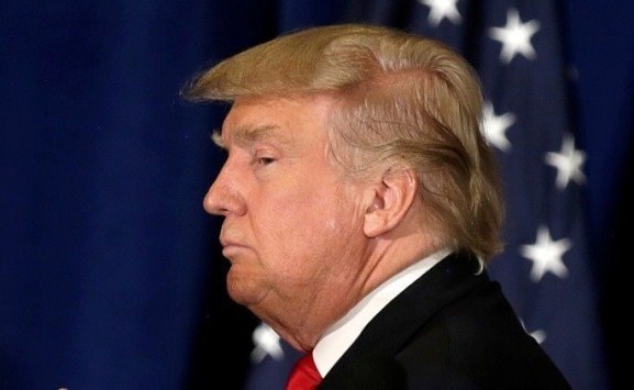 ترمب يندد بما يتعرض له من