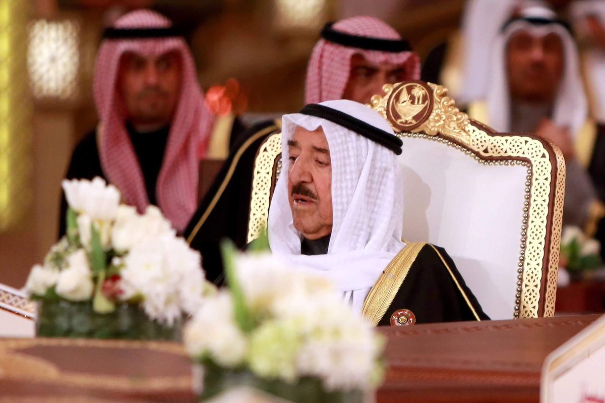 أمير الكويت ’يتطلع‘ لحل الأزمة الخليجية