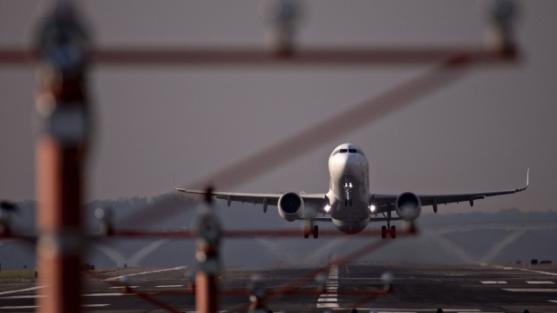 مكافحة الأوبئة الأميركي ينصح الأميركيين بتجنب