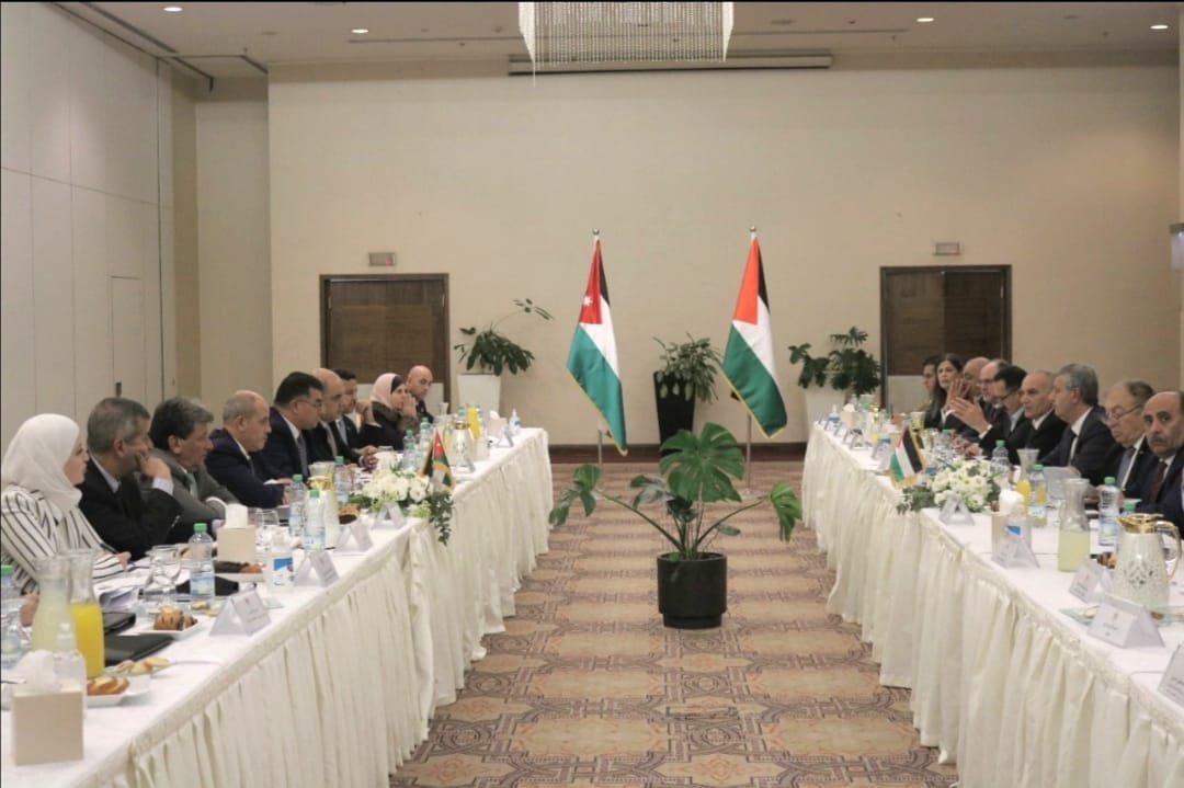 الأردن يعمل لإقامة الشراكات وإزالة المعيقات مع فلسطين