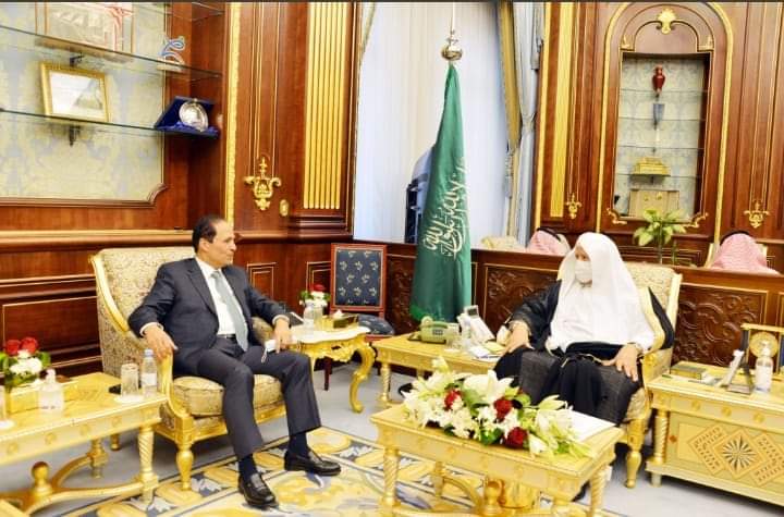 الفايز يلتقي ال الشيخ