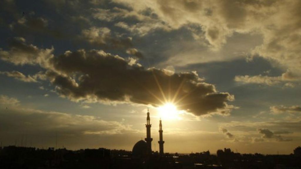 توقف اذان الفجر الموحد للحظات في