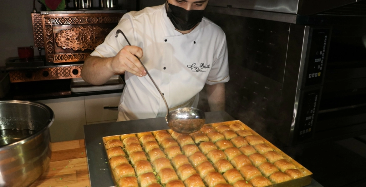 أغلى بقلاوة في العالم معروضة للبيع