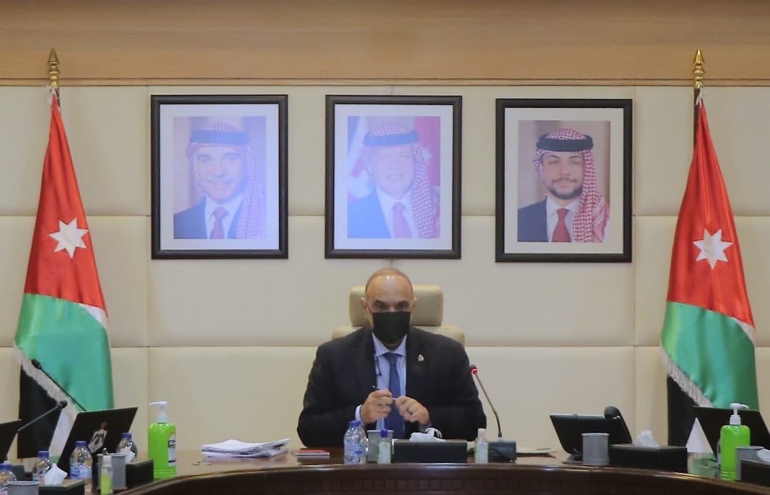 الحكومة تقر نظاما معدّلا لترخيص مصانع