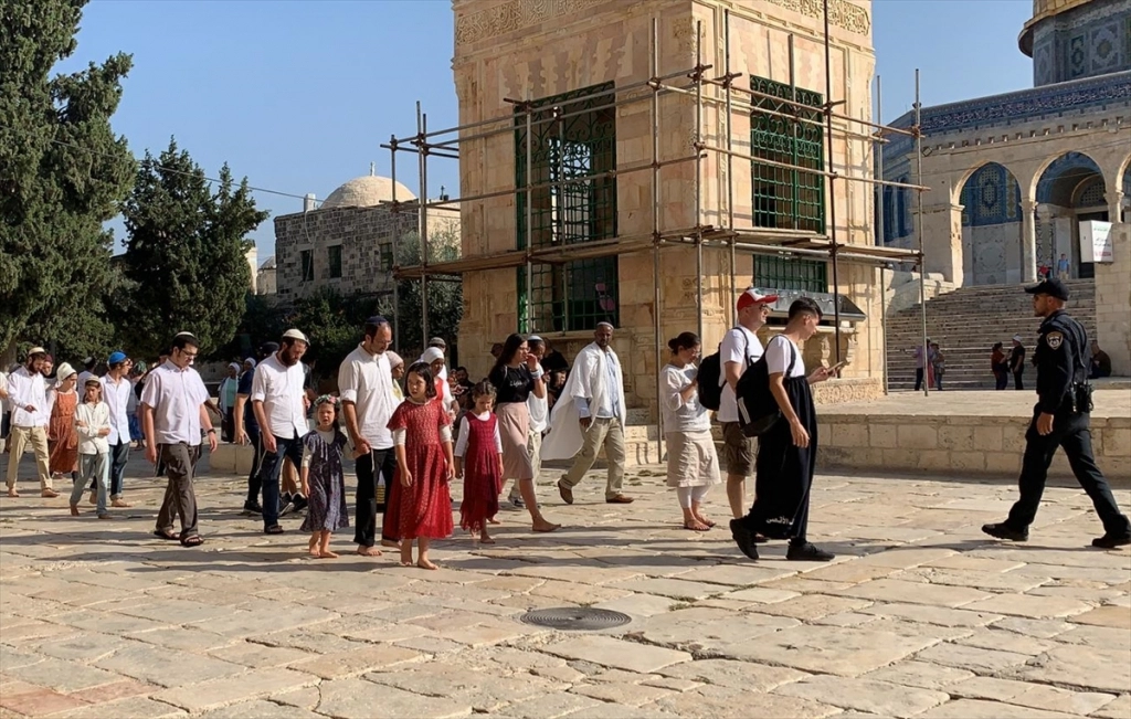 العنف ضد المرأة عند الصهاينة هو