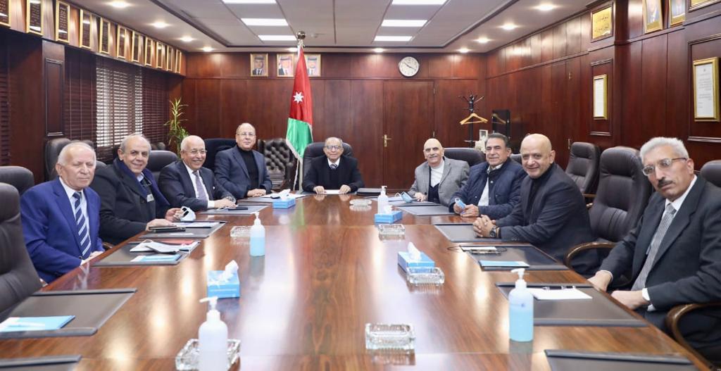 الأيوبي رئيسا لمجلس إدارة غرفة التجارة