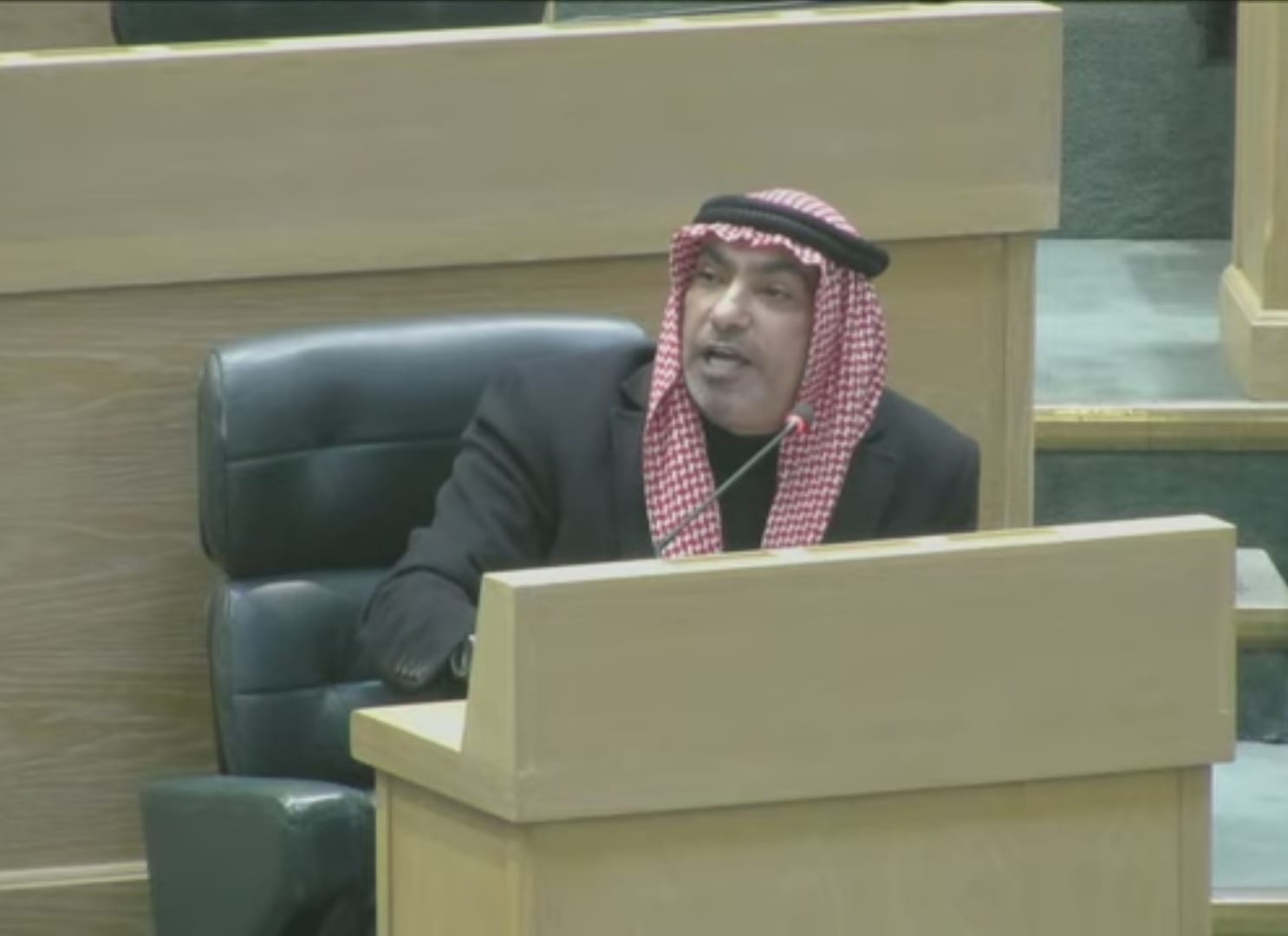 الحراسيس يطالب الحكومة بإعداد مشروع قانون