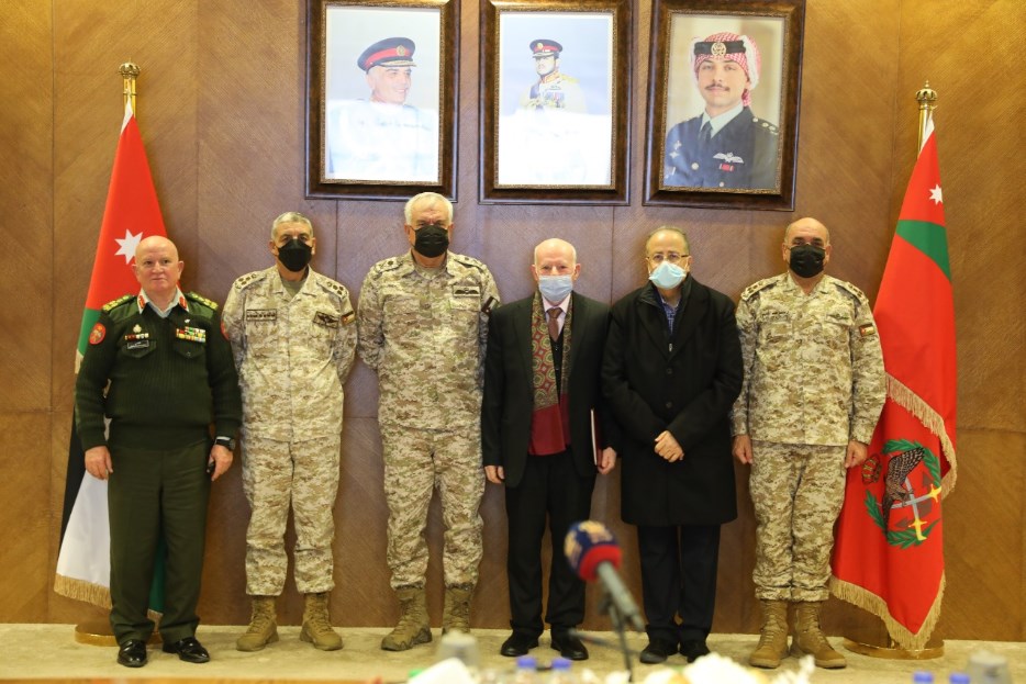 مذكرة تفاهم بين القوات المسلحة واللجنة