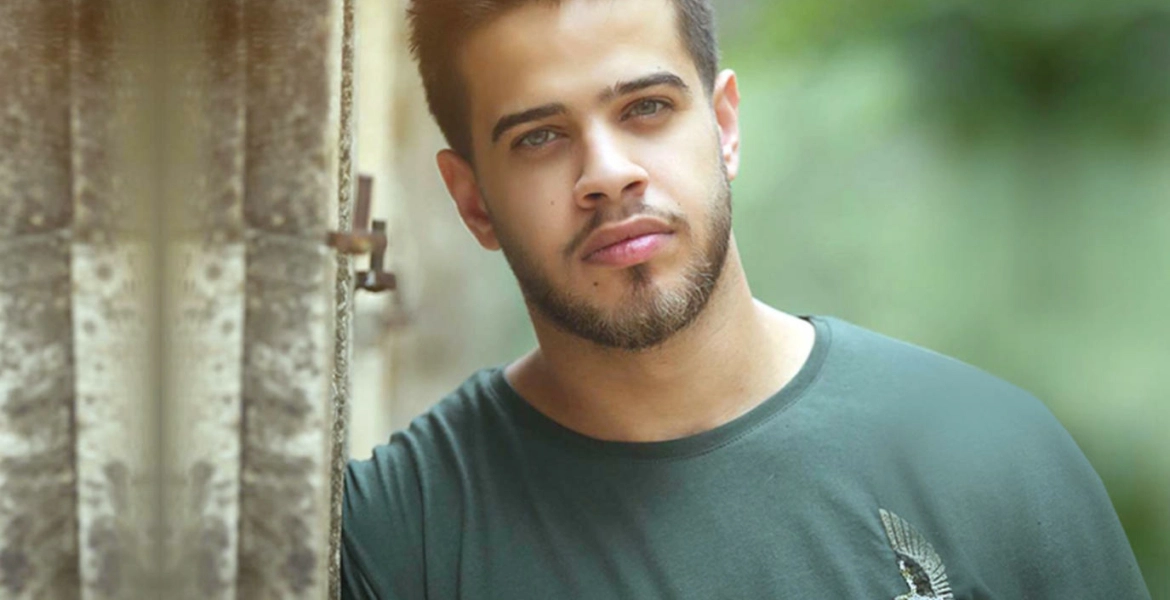 أدهم نابلسي يحذف جميع أغانيه من