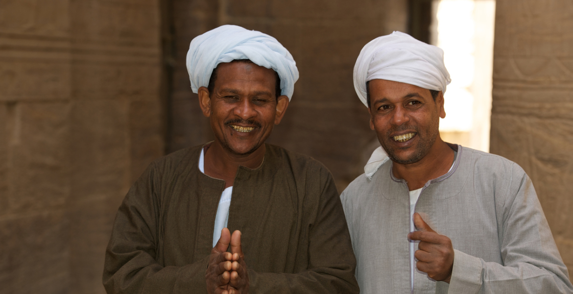 ليسوا أغبياء ولا يسيرون ببنادق.. عن