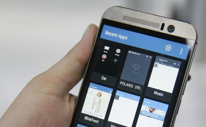 لماذا عليك أن تغطي كاميرا هاتفك