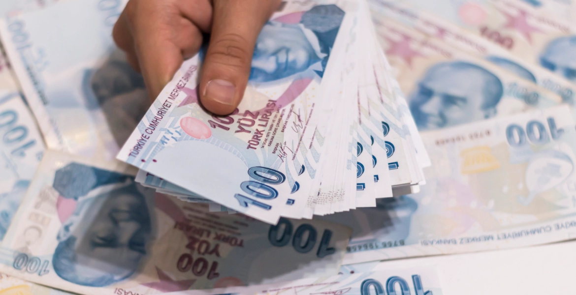 كانت عملة الفاتيكان والبندقية ودول البحر