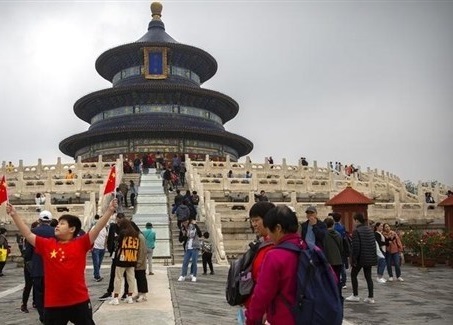 الصين تشدد الإجراءات للوقاية من وباء