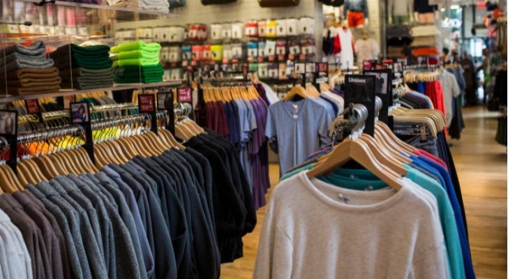 القواسمي: جميع العروض على الألبسة باءت