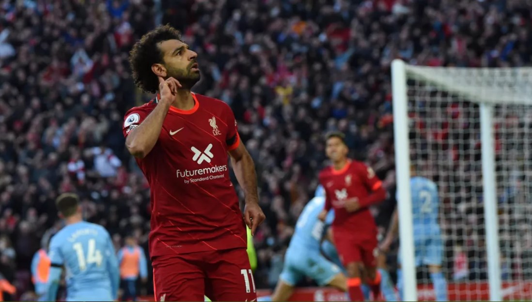 شبكة عالمية: ليفربول يمدد عقد صلاح