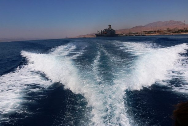 تحريك زوارق إسعاف ودورية بحرية في