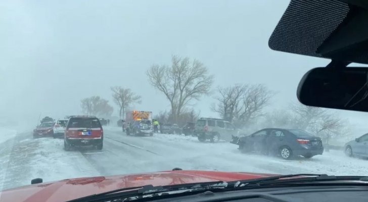 عواصف ثلجية في الولايات المتحدة وانقطاع