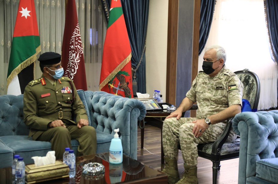 الحنيطي يستقبل رئيس الخدمات الطبية العماني