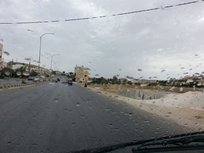 بالصور.. امطار خفيفة مع أول أيام