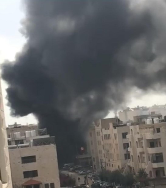 حريق «مستودع مواد بناء وبولسترين» في