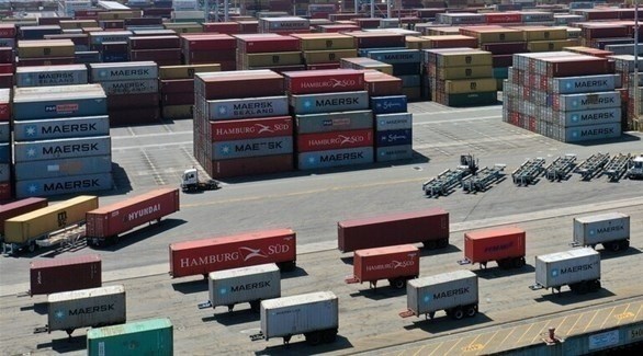 العجز التجاري الأمريكي يسجل مستوى قياسيا