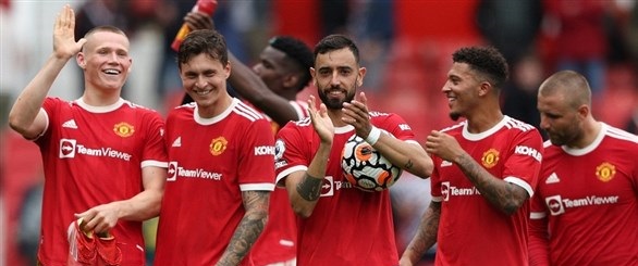 الدوري الإنجليزي: يونايتد يستضيف بيرنلي بحثا