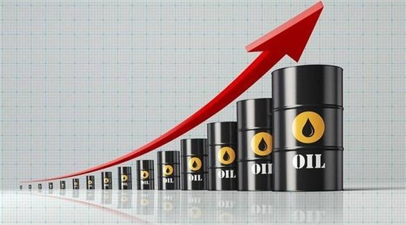 أسعار النفط تقترب من تحقيق أعلى