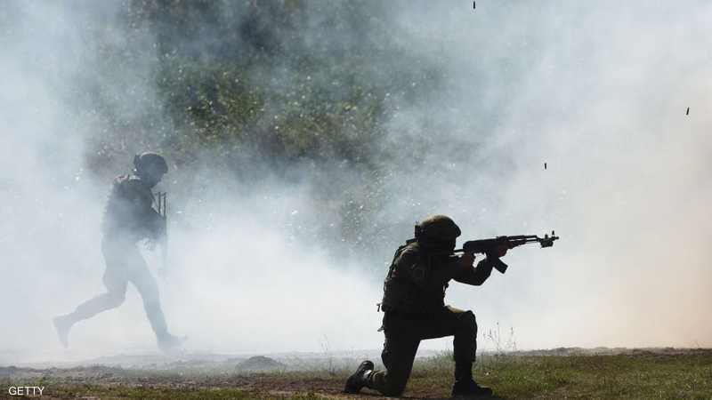 على خط النار.. سقوط أول جندي